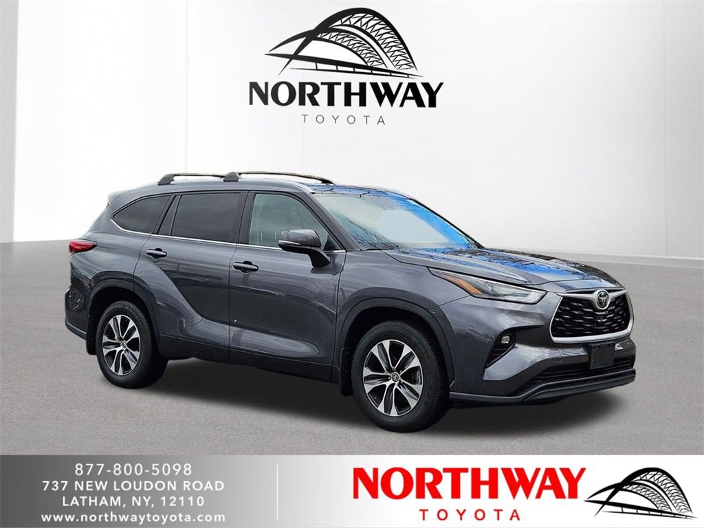 2023 Toyota Highlander SUV 