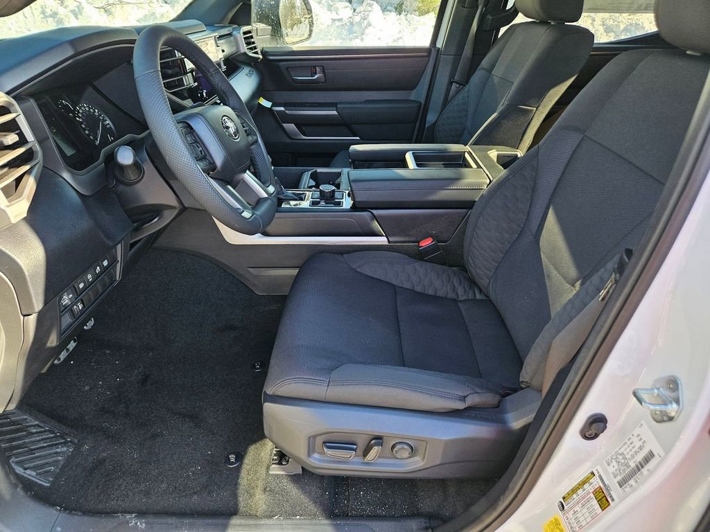 2026 Toyota Tundra SR5 - Photo 17