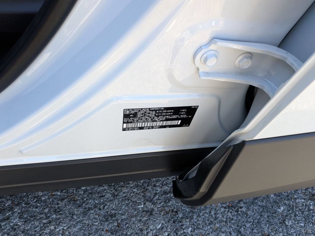 2026 Toyota C-HR SE - Photo 25