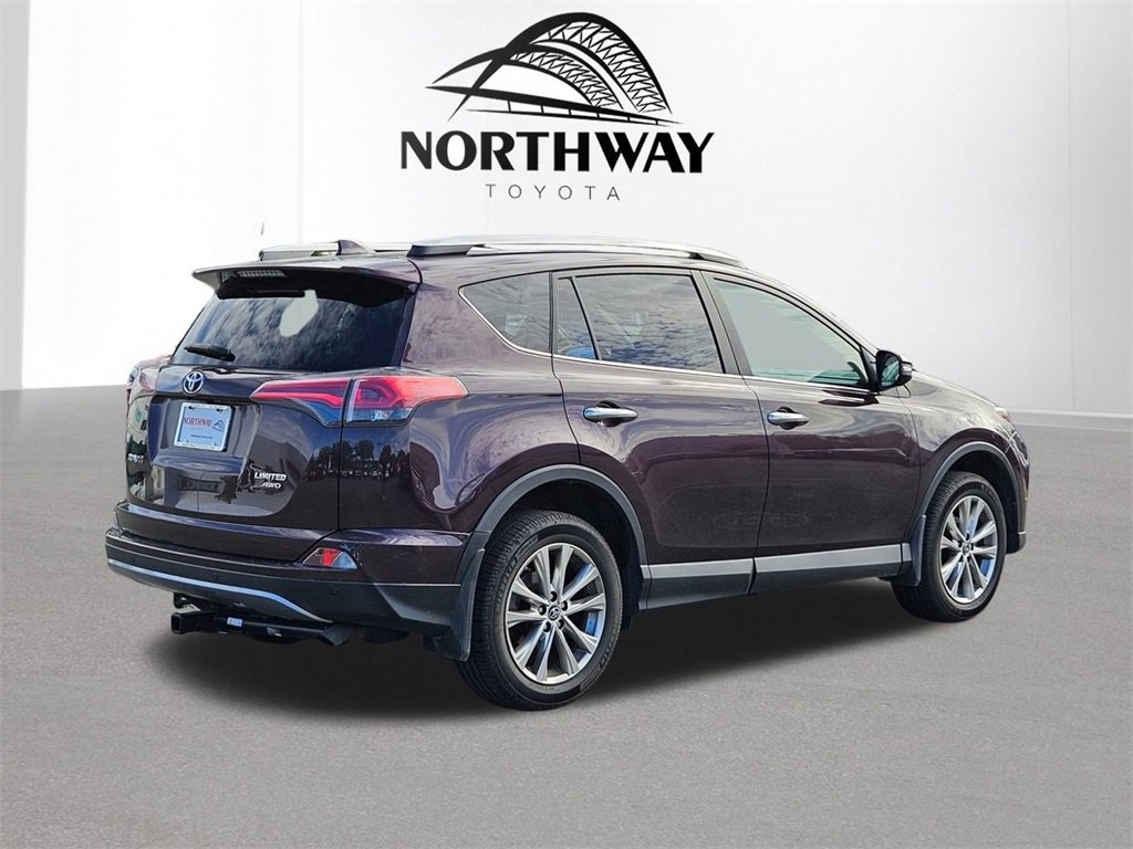 2017 Toyota RAV4 Limited photo 3