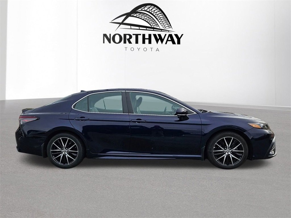 Used 2022 Toyota Camry SE Sedan
