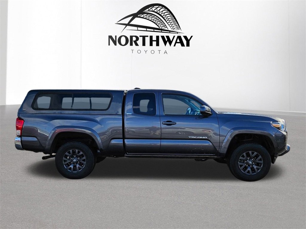 2020 Toyota Tacoma SR5 photo 3