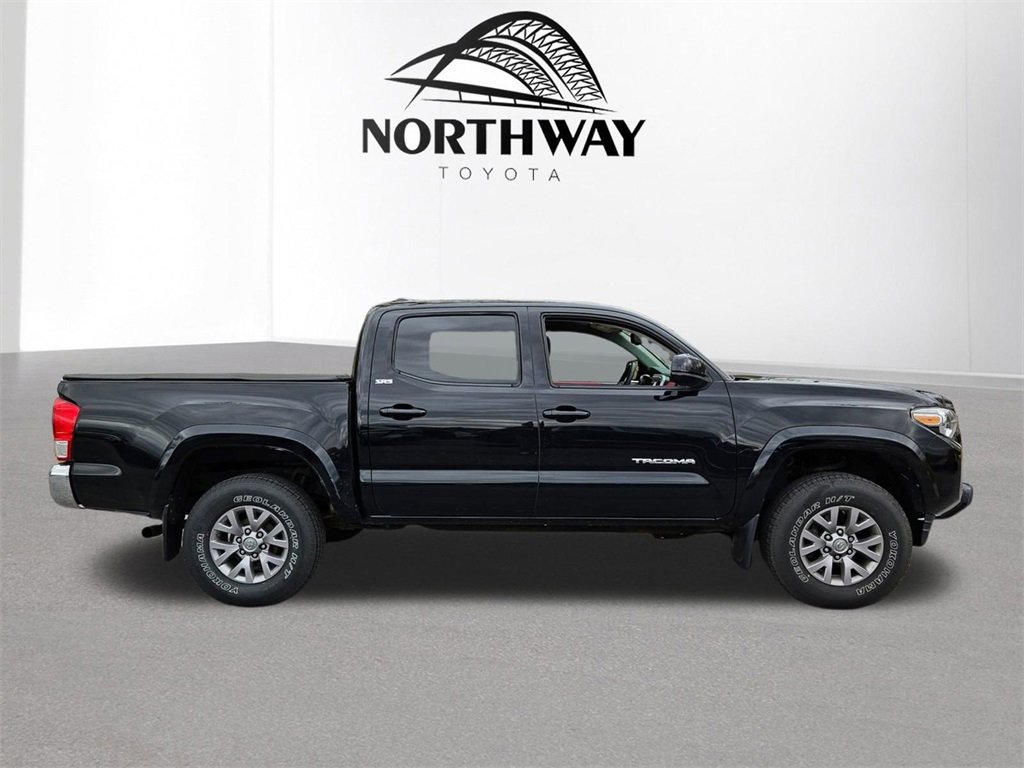 2016 Toyota Tacoma SR5 photo 3