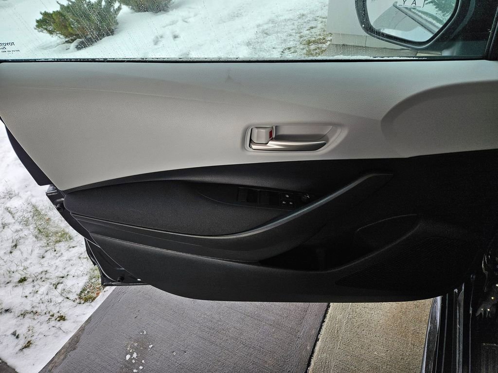 2026 Toyota Corolla SE - Photo 7