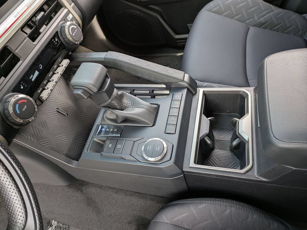 2026 Toyota Tacoma SR5 - Photo 13