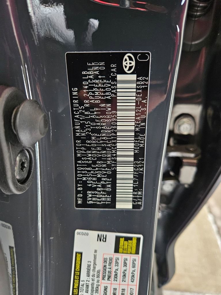 2026 Toyota Corolla SE - Photo 24