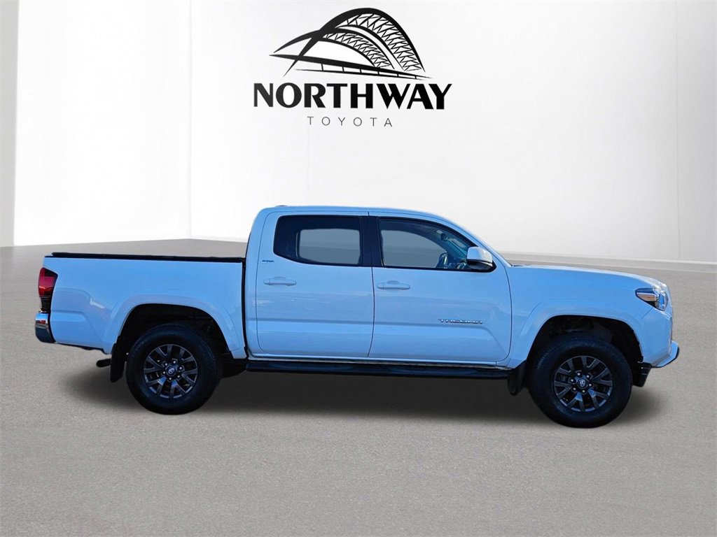 2023 Toyota Tacoma SR5 photo 3