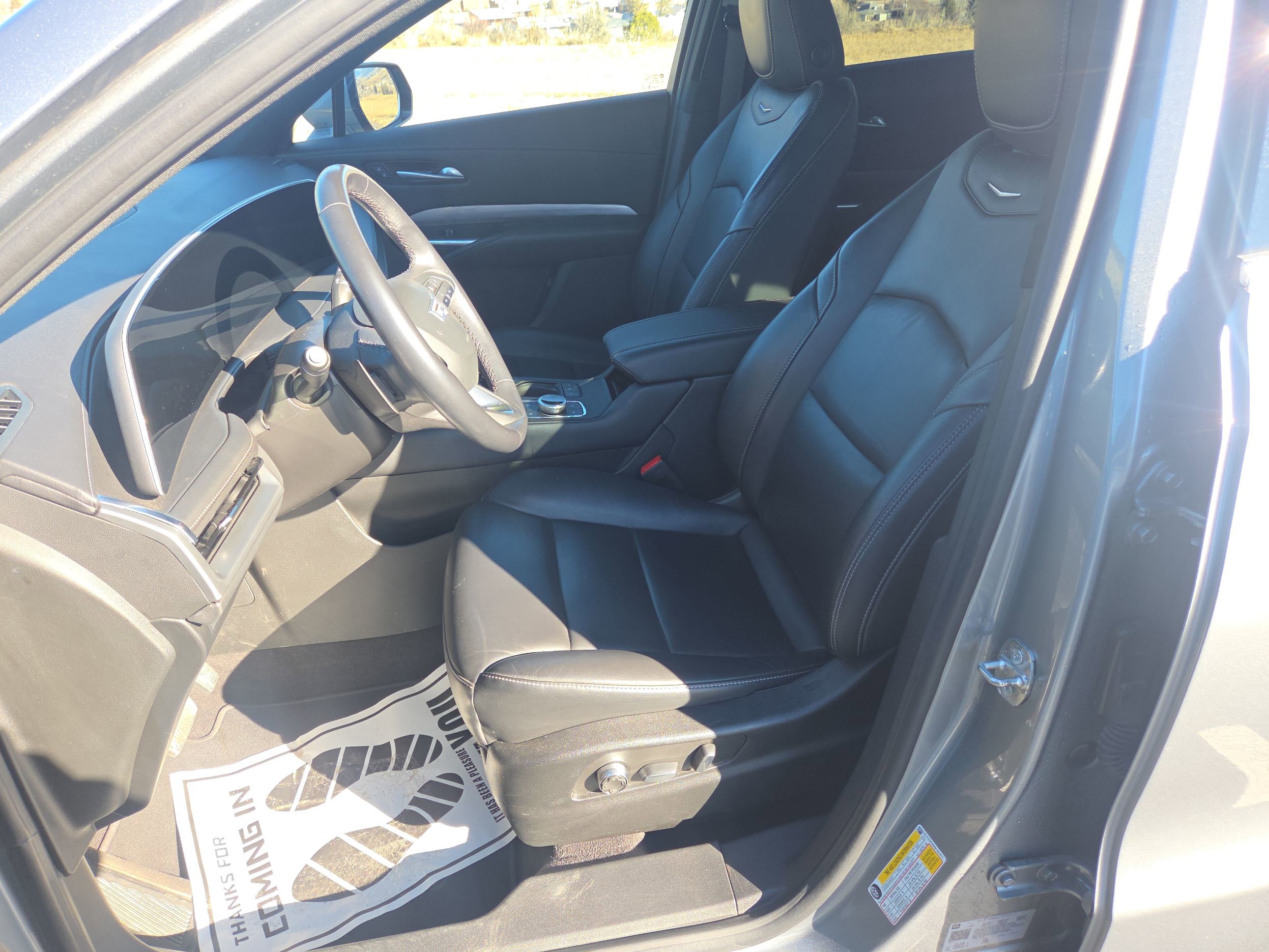 2024 Cadillac XT4 Premium Luxury - Photo 9