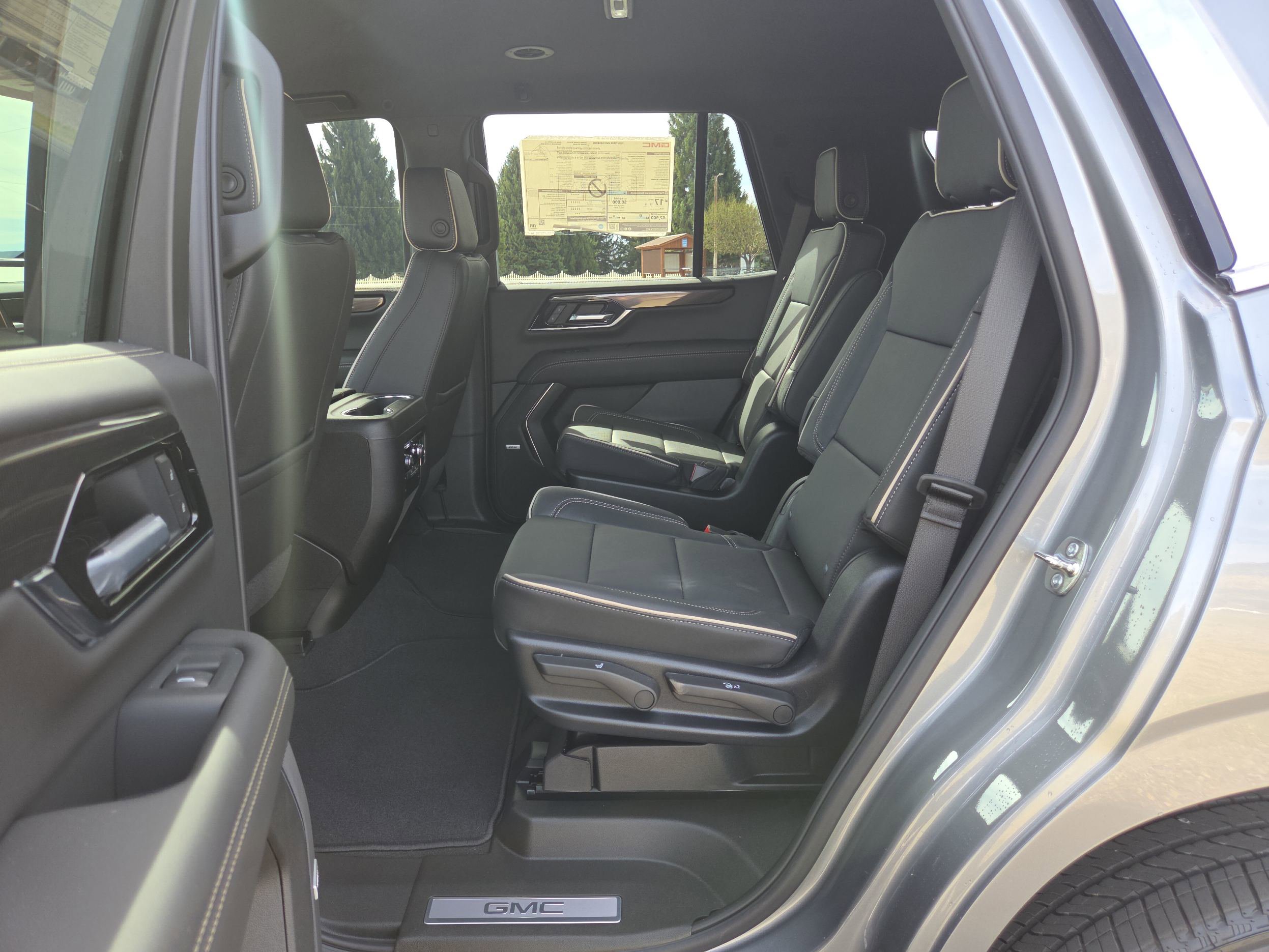 2026 GMC Yukon Elevation - Photo 10