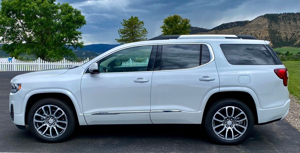 2023 GMC Acadia Denali - Photo 30