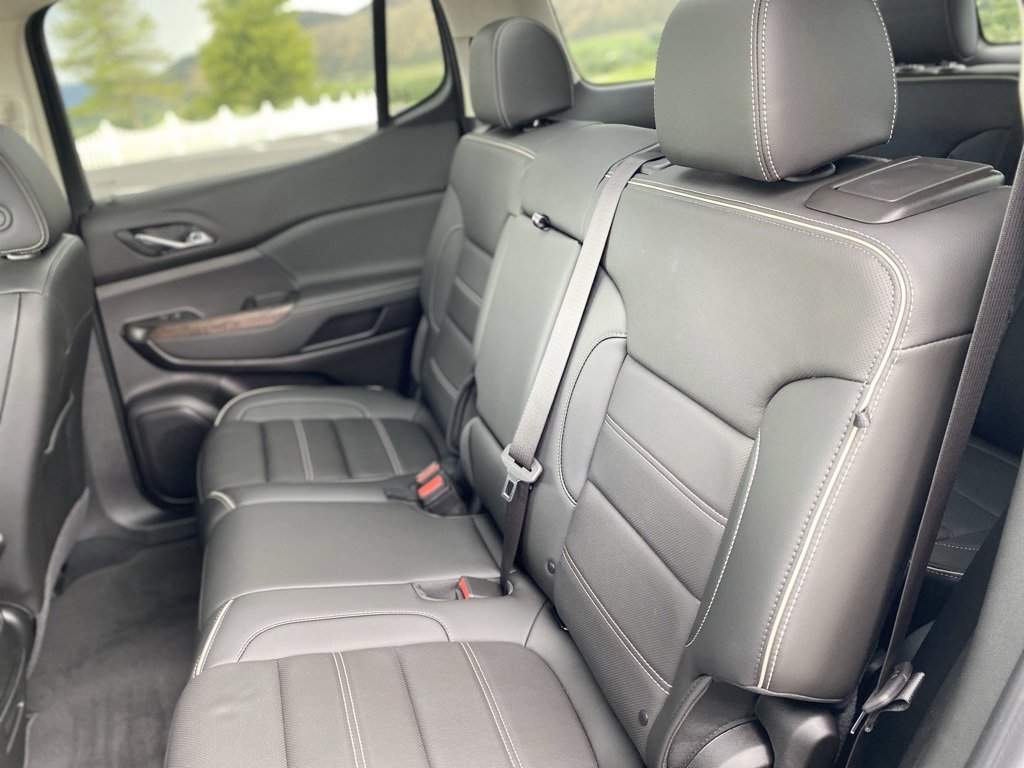 2023 GMC Acadia Denali - Photo 19