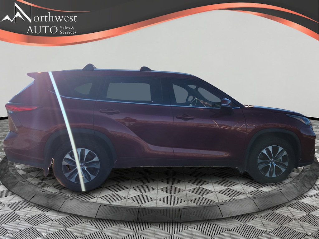 Used 2022 Toyota Highlander XLE