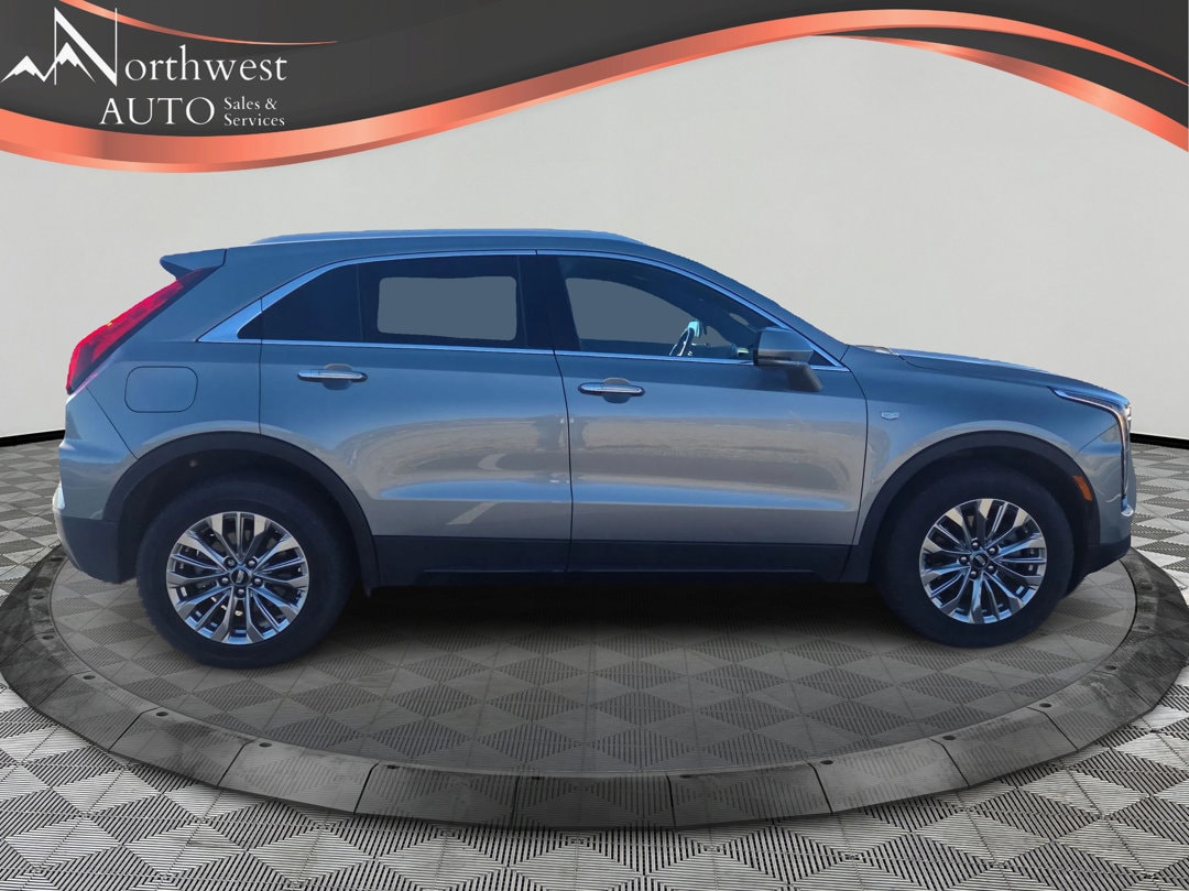 2024 Cadillac XT4 Premium Luxury - Photo 4