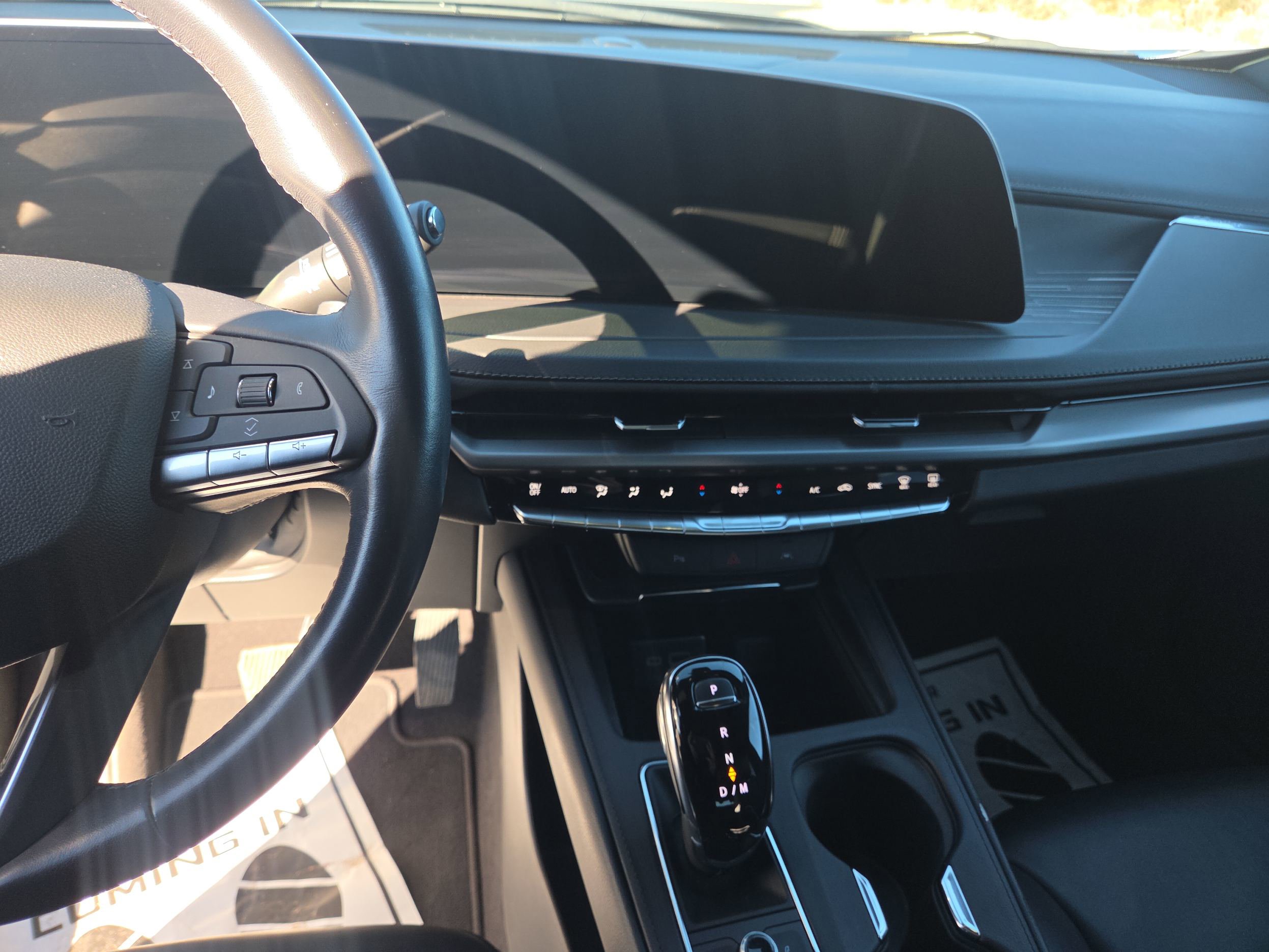 2024 Cadillac XT4 Premium Luxury - Photo 14