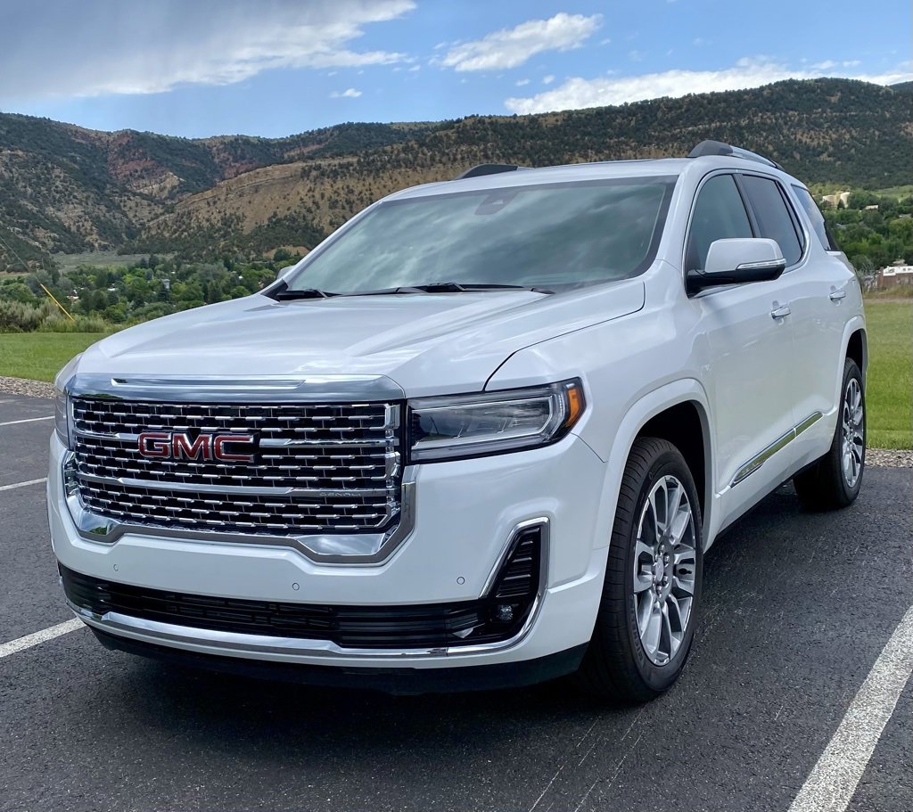 2023 GMC Acadia Denali