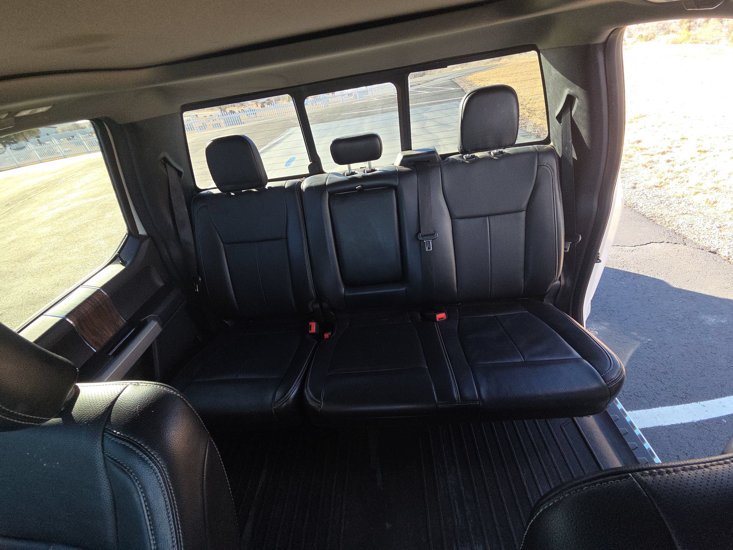 2018 Ford F-150 Lariat - Photo 12