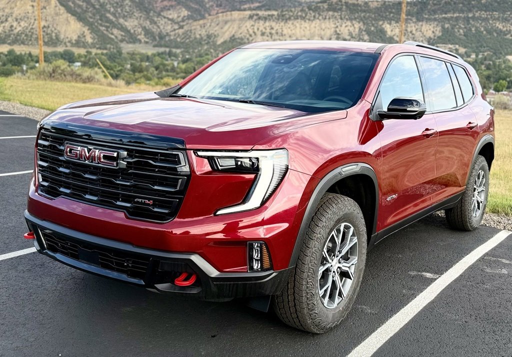 2026 GMC Acadia AT4