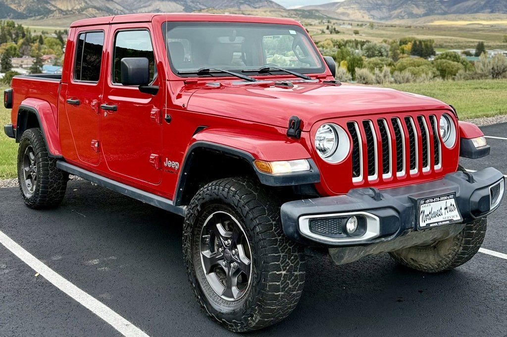 2021 Jeep Gladiator Overland's photo