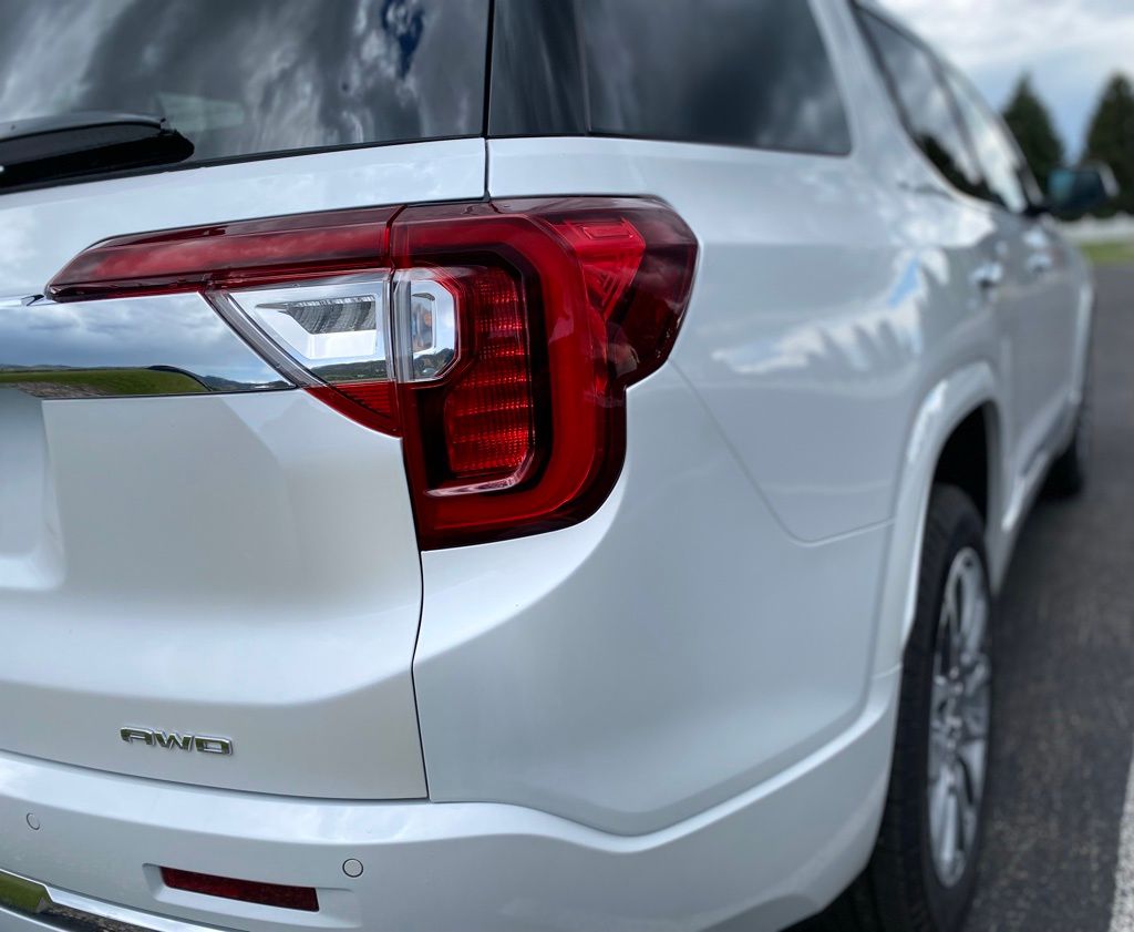 2023 GMC Acadia Denali - Photo 40