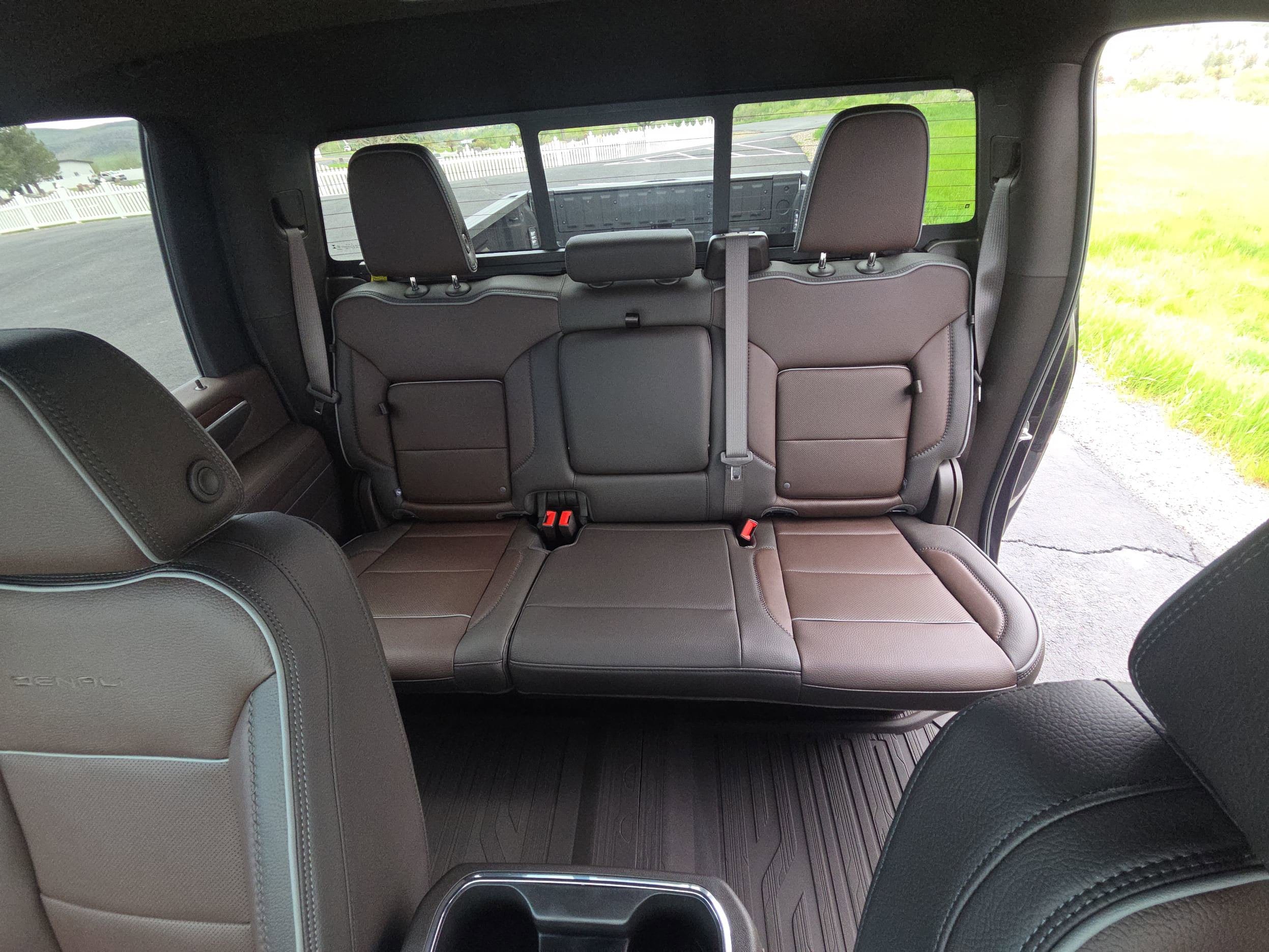 2025 GMC Sierra 2500HD Denali - Photo 12