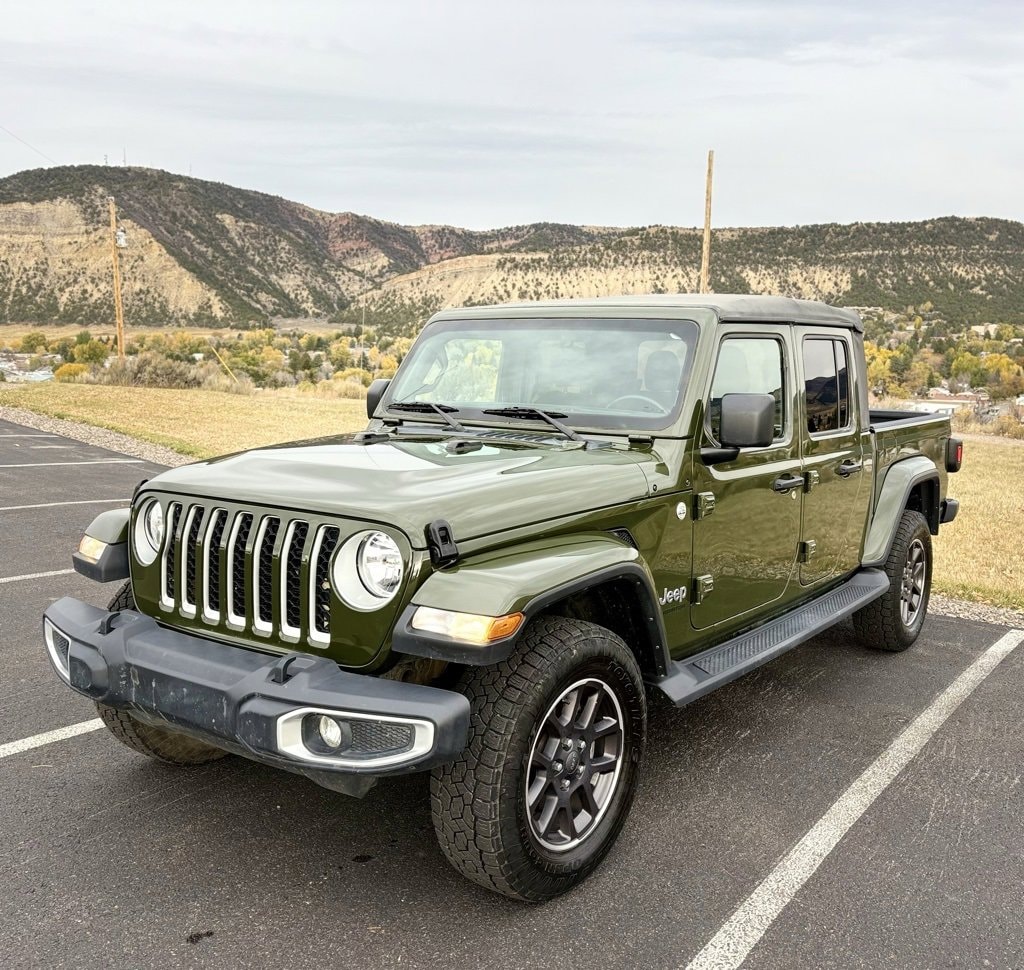2021 Jeep Gladiator Overland's photo