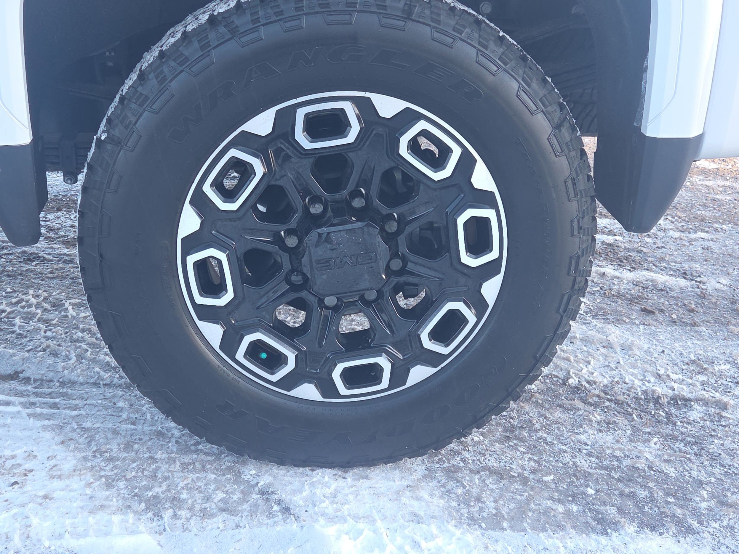 2025 GMC Sierra 3500HD Denali Ultimate - Photo 19