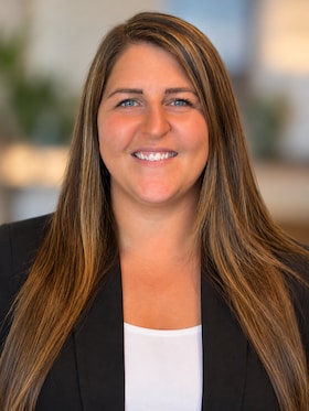 Staff member Kelli Lane from ID_1f32edf957b7