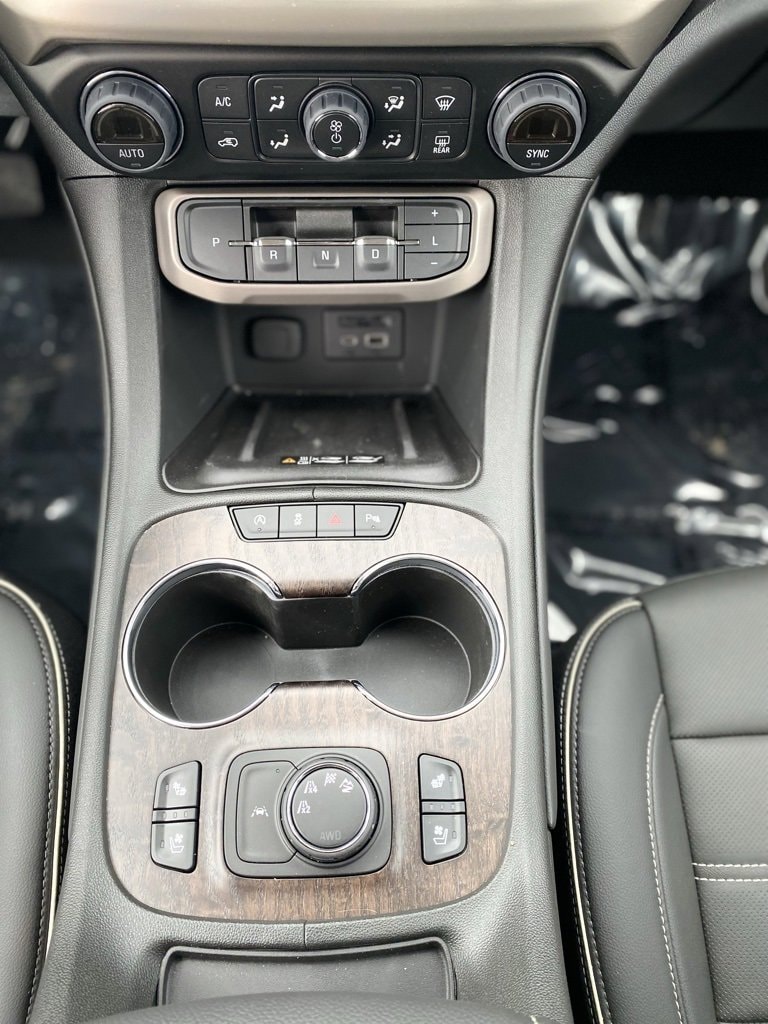 2023 GMC Acadia Denali - Photo 22