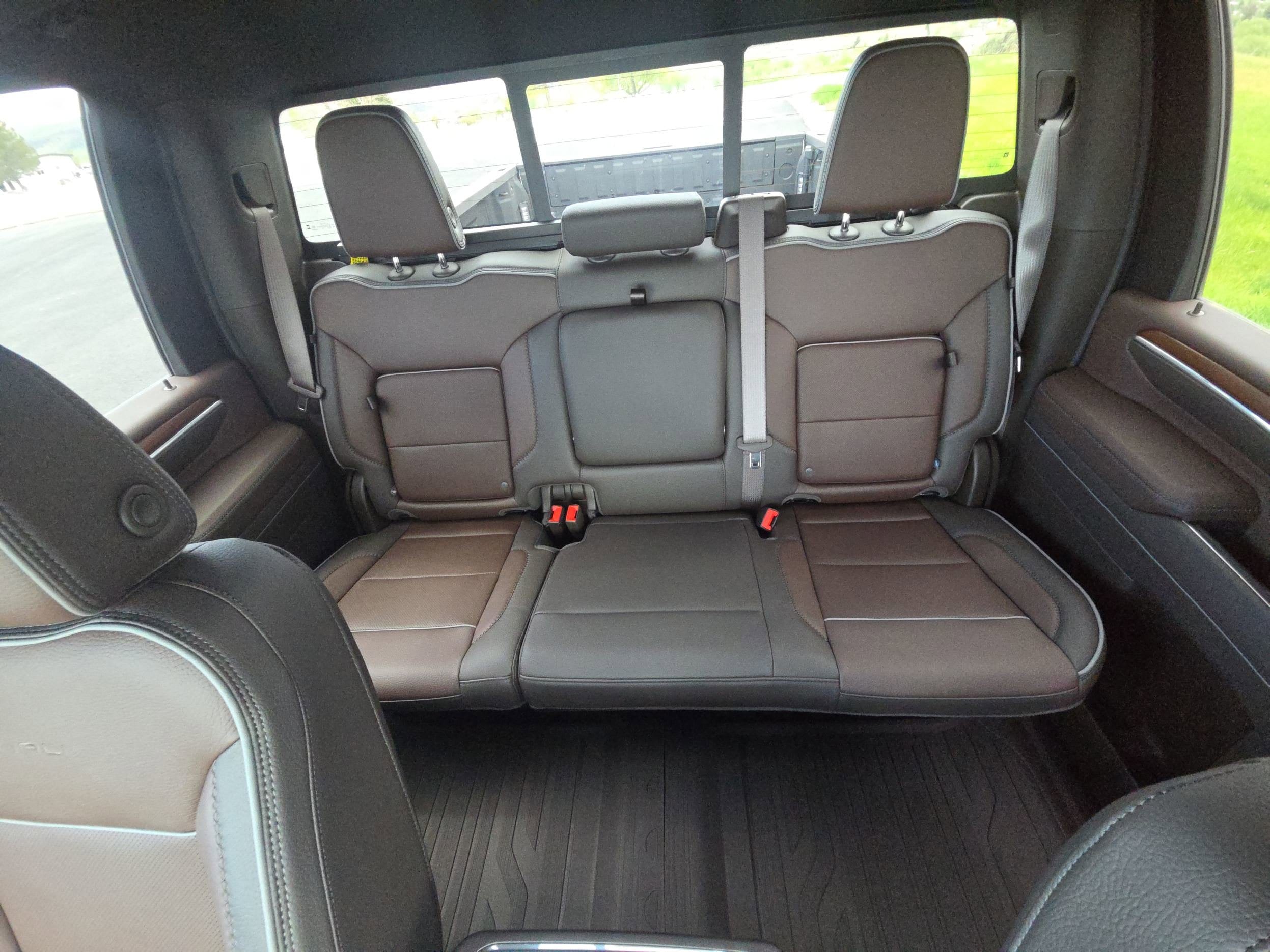 2025 GMC Sierra 2500HD Denali - Photo 25