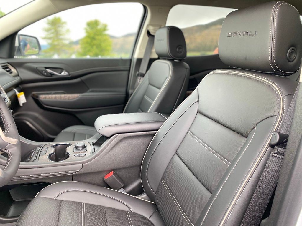 2023 GMC Acadia Denali - Photo 55