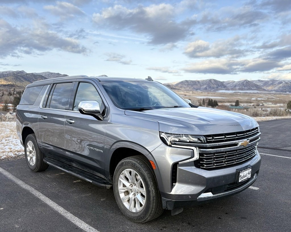 Used 2022 Chevrolet Suburban Premier with VIN 1GNSKFKD9NR224478 for sale in Meeker, CO