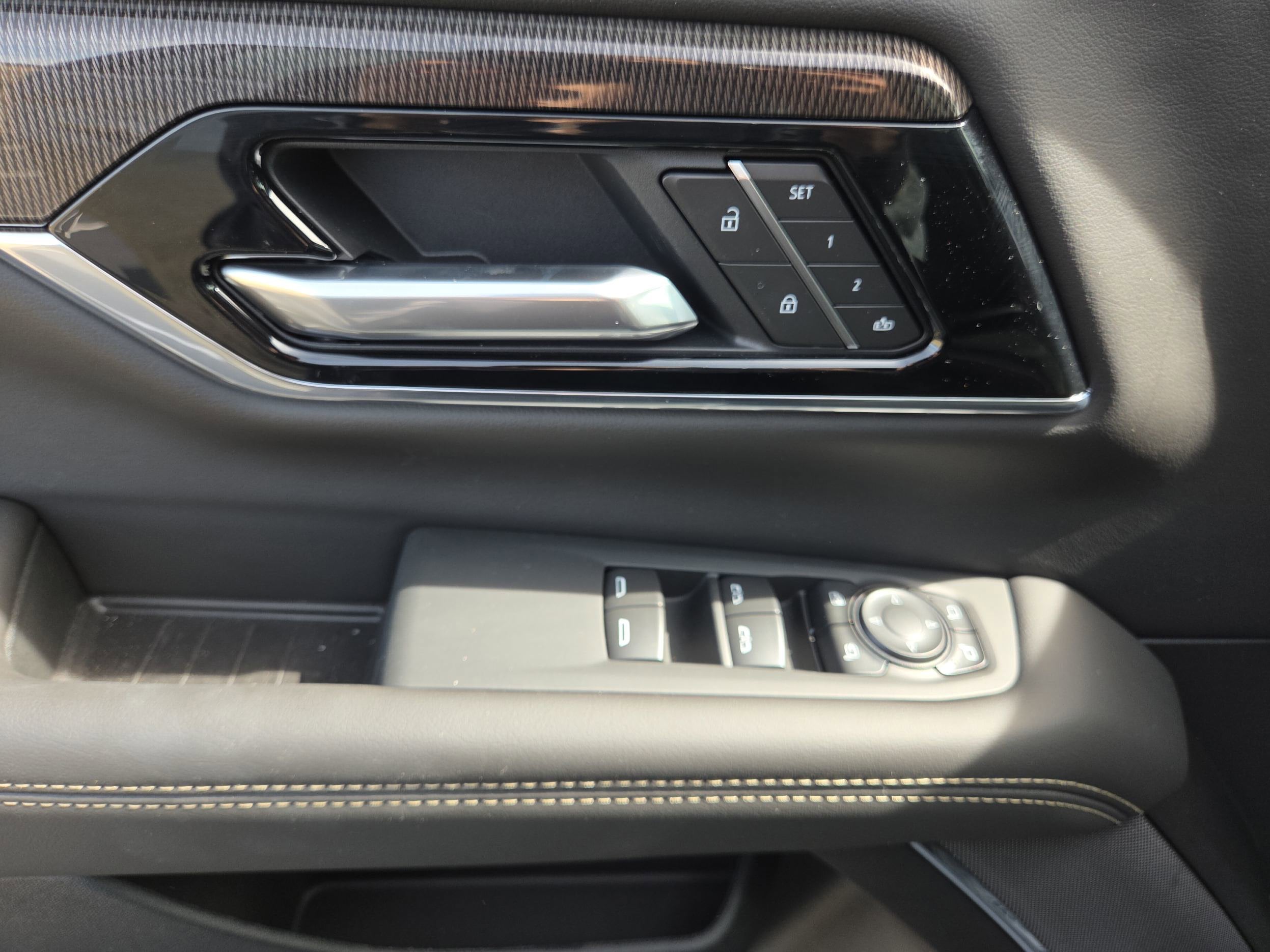 2026 GMC Yukon Elevation - Photo 24