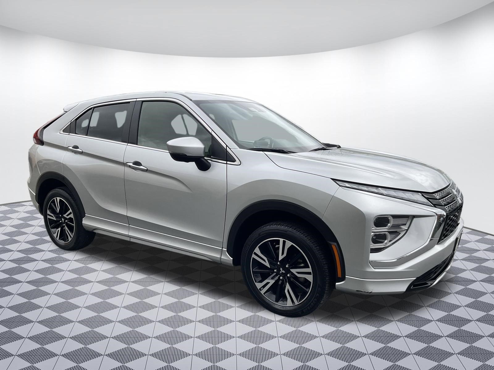 2024 Mitsubishi Eclipse Cross SEL S-AWC's photo