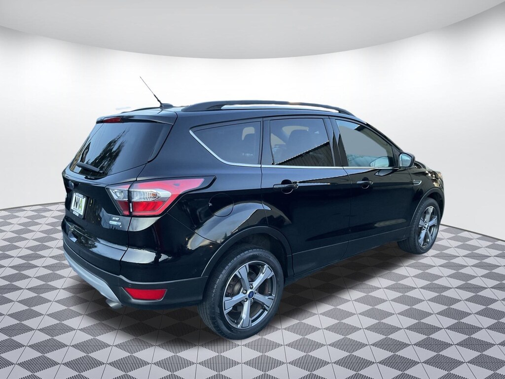 Used 2017 Ford Escape SE SUV