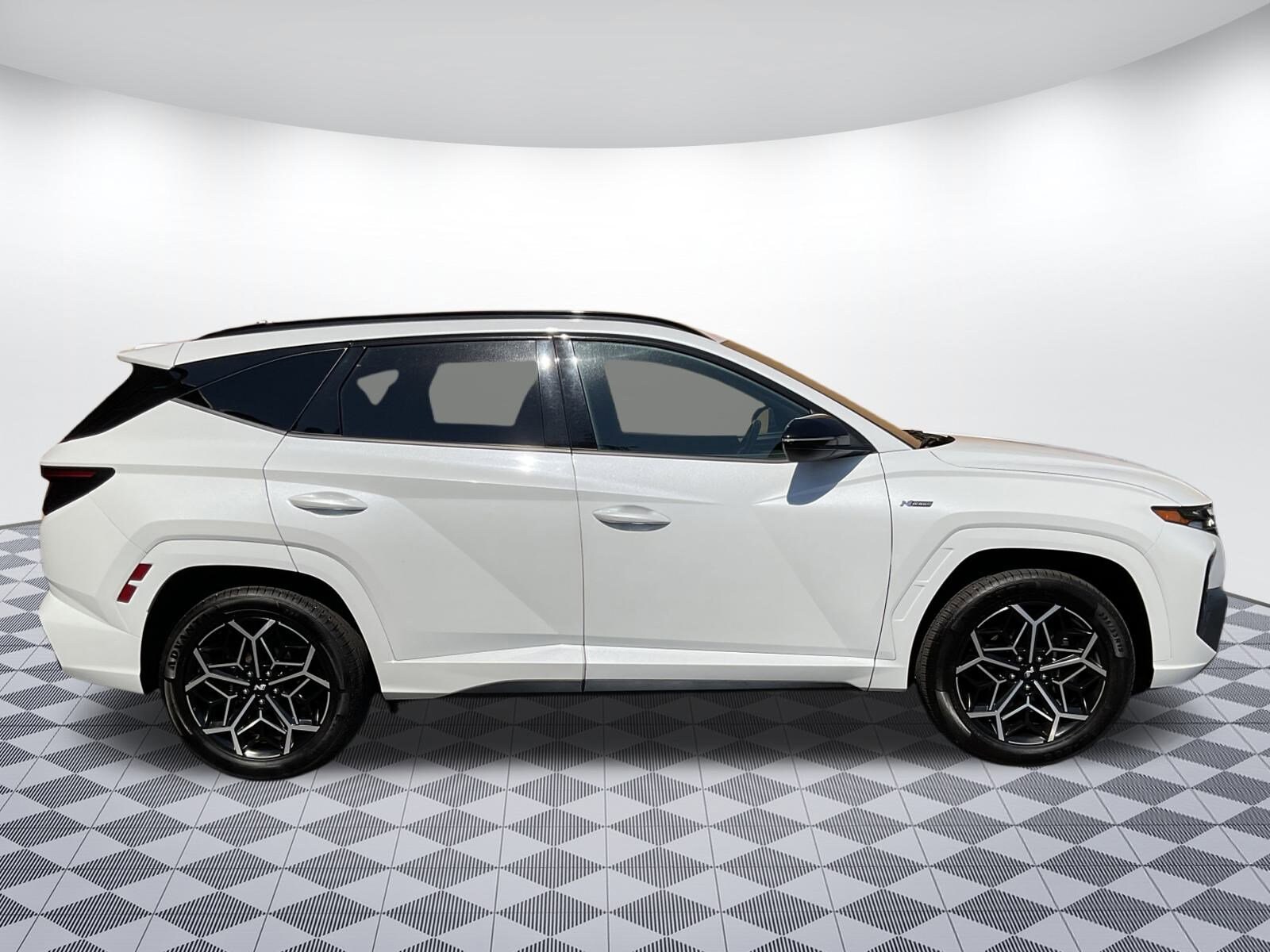 2022 Hyundai Tucson N Line photo 2
