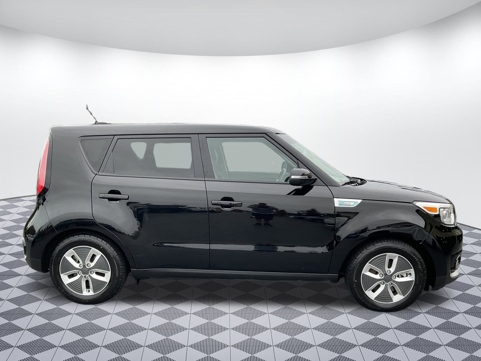 2018 Kia Soul EV photo 2