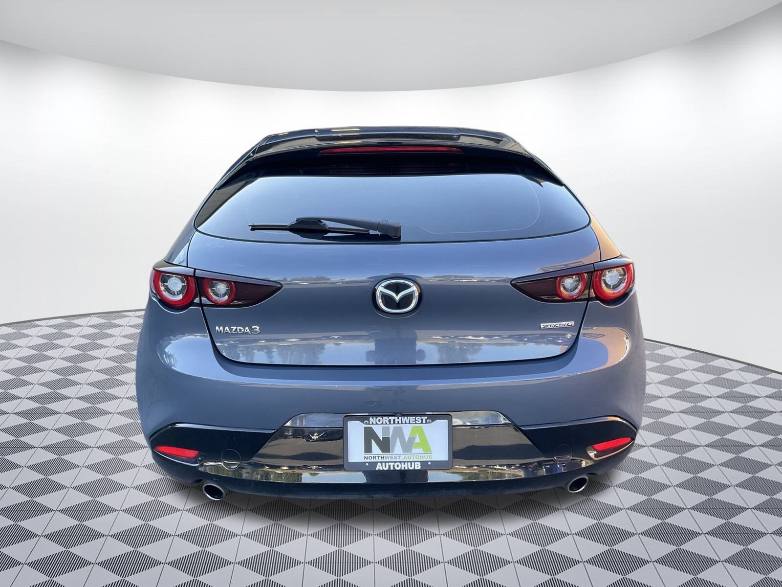 2022 Mazda Mazda3 Carbon photo 4