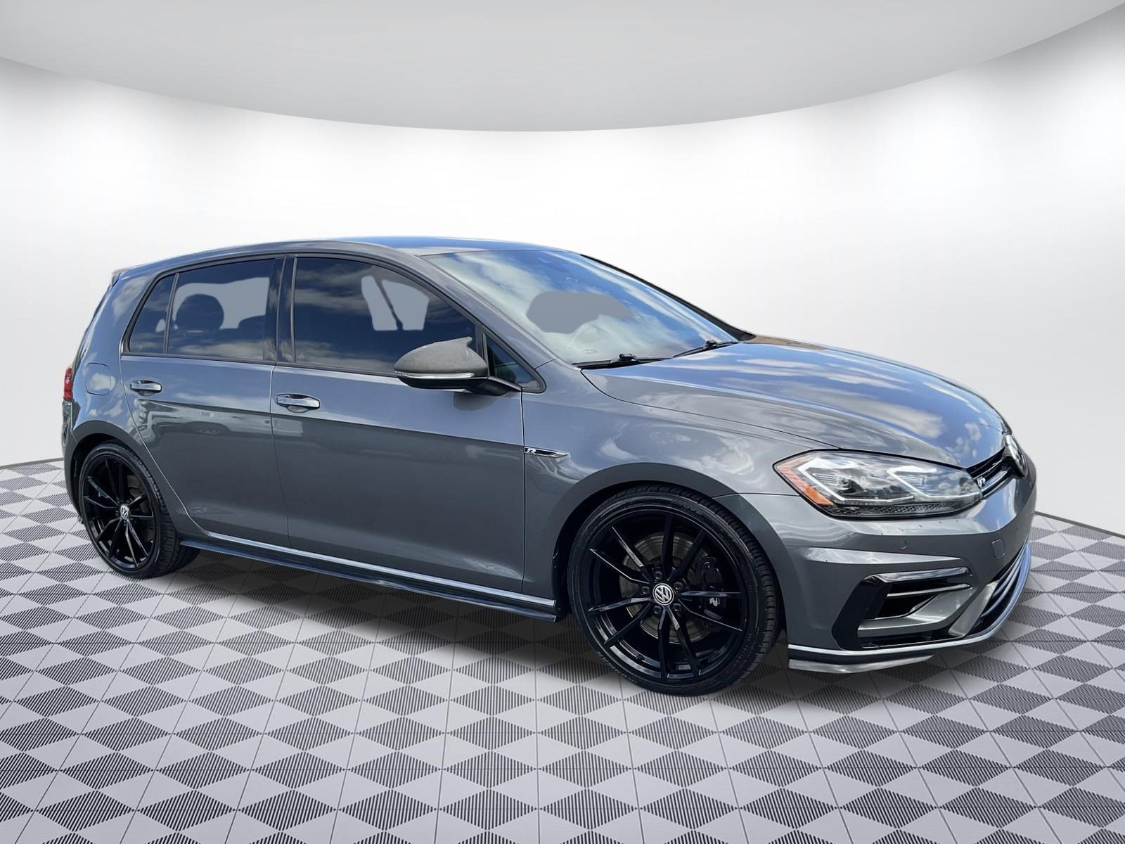 2019 Volkswagen Golf R w/DCC & Navigation 4-door's photo