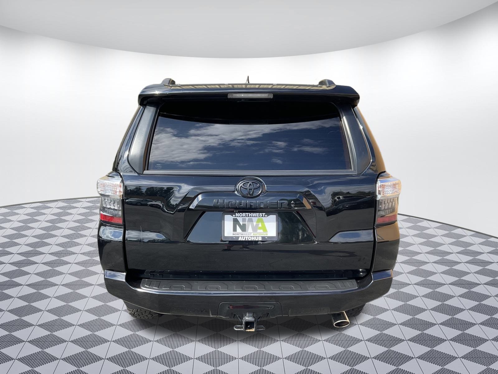 2022 Toyota 4Runner Trail Special Edition photo 3