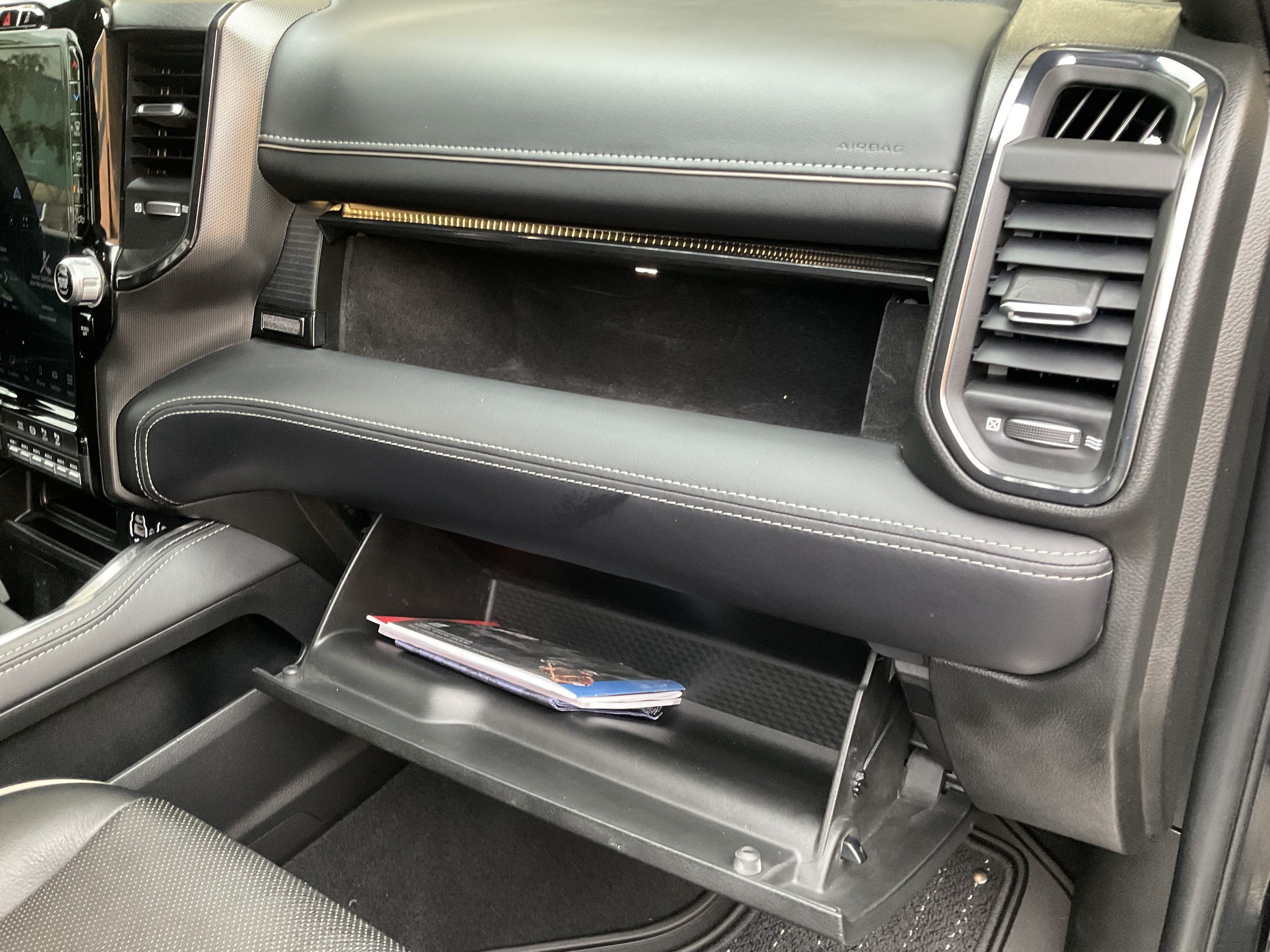 2024 RAM Ram 2500 Pickup Laramie Limited - Photo 29