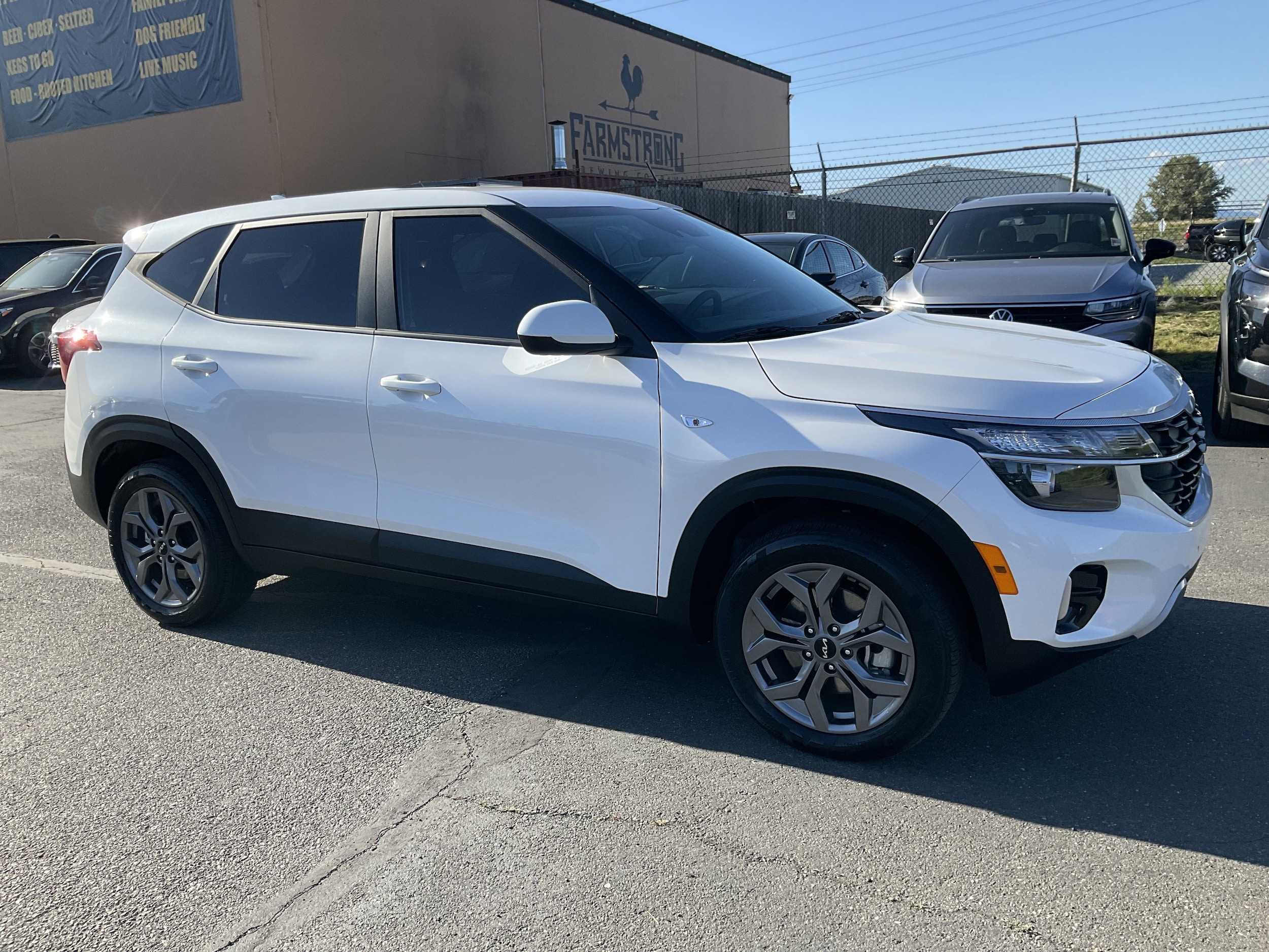 2024 Kia Seltos 2.0 LX AWD's photo