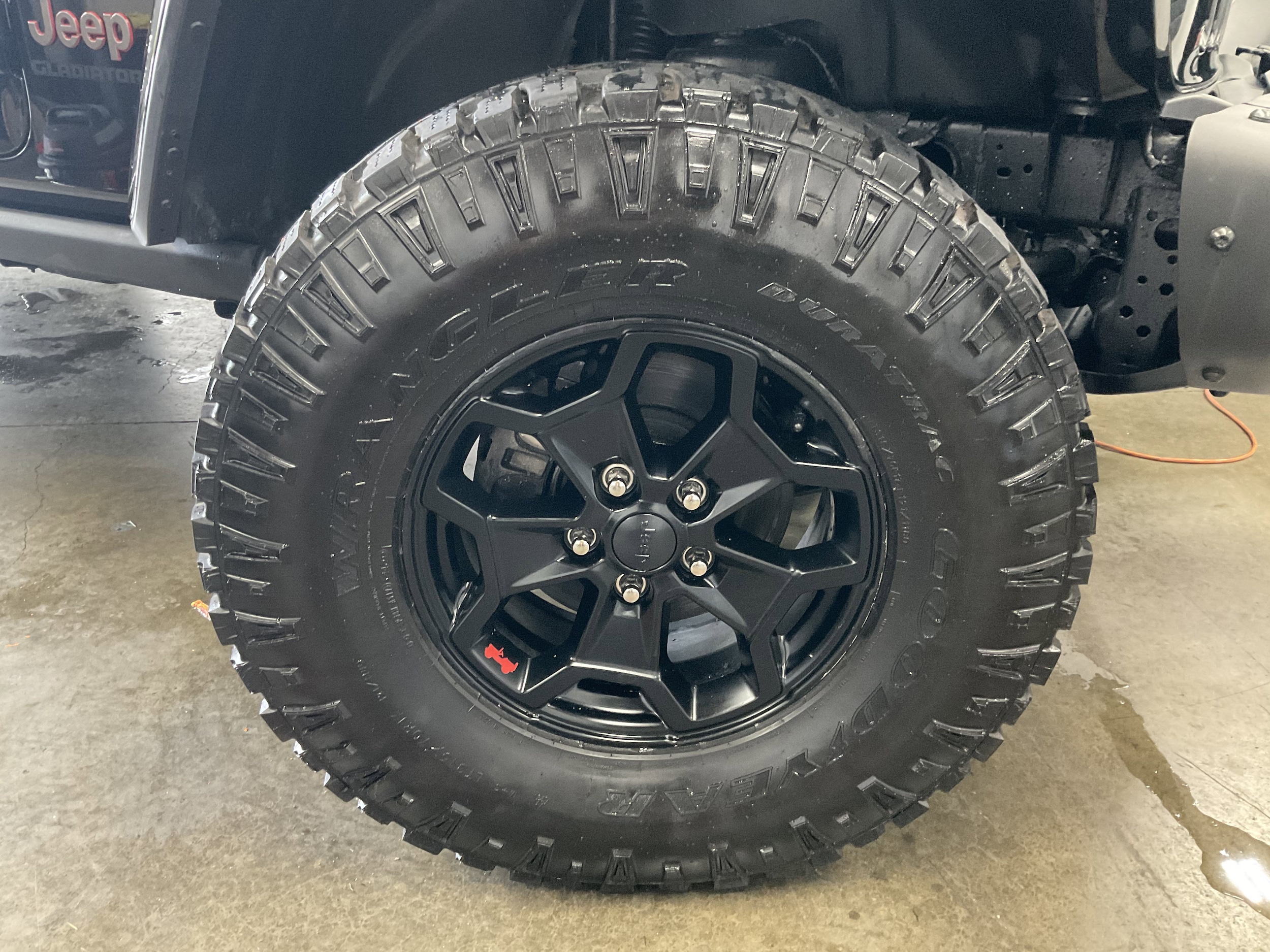 2020 Jeep Gladiator Launch Edition - Photo 13