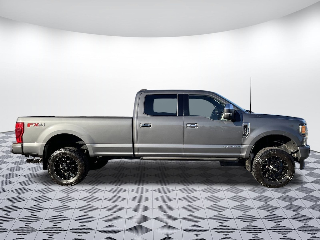 Certified 2022 Ford F-350 Platinum Truck Crew Cab