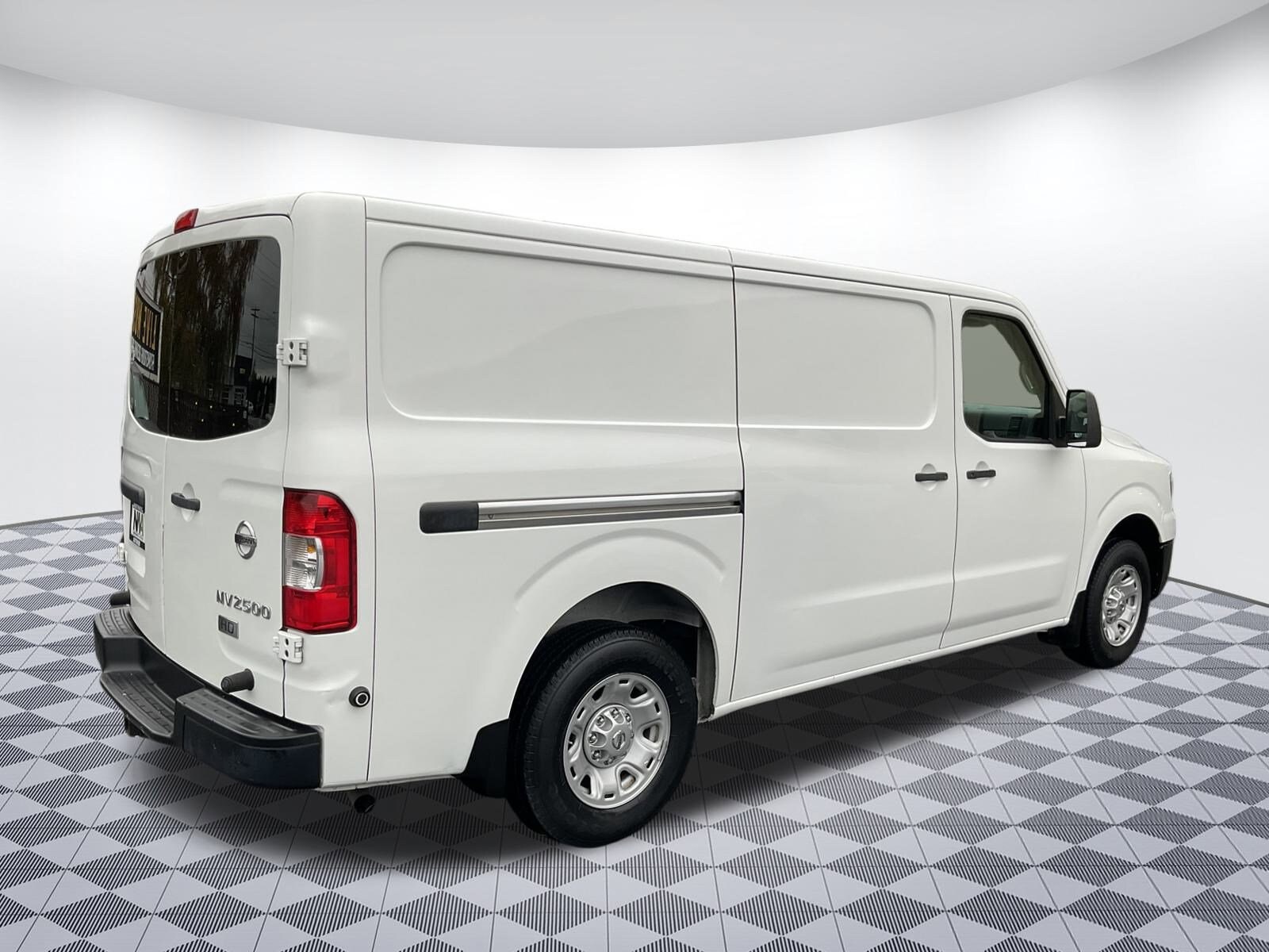 2012 Nissan NV1500 photo 3