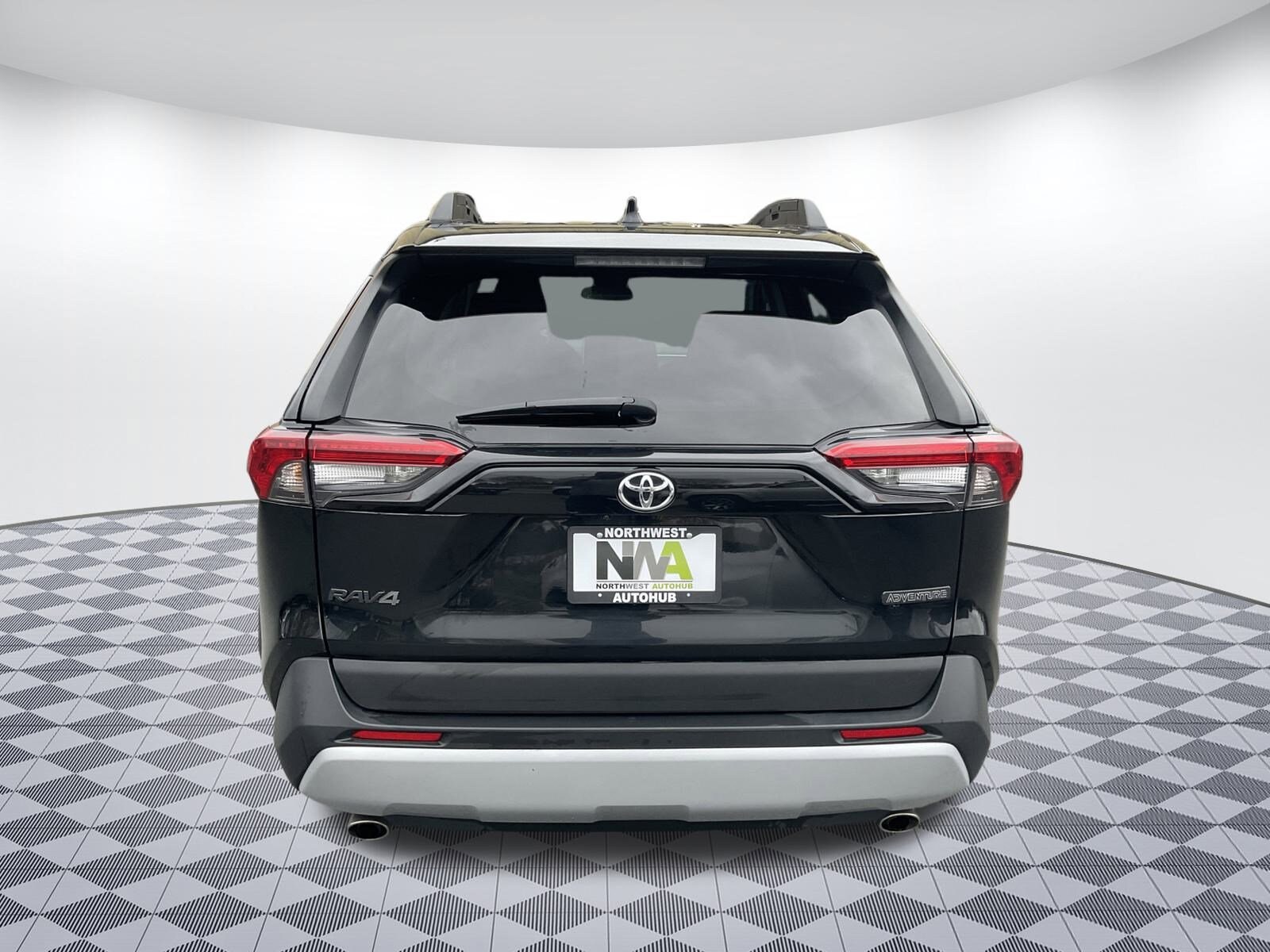2024 Toyota RAV4 Adventure photo 3