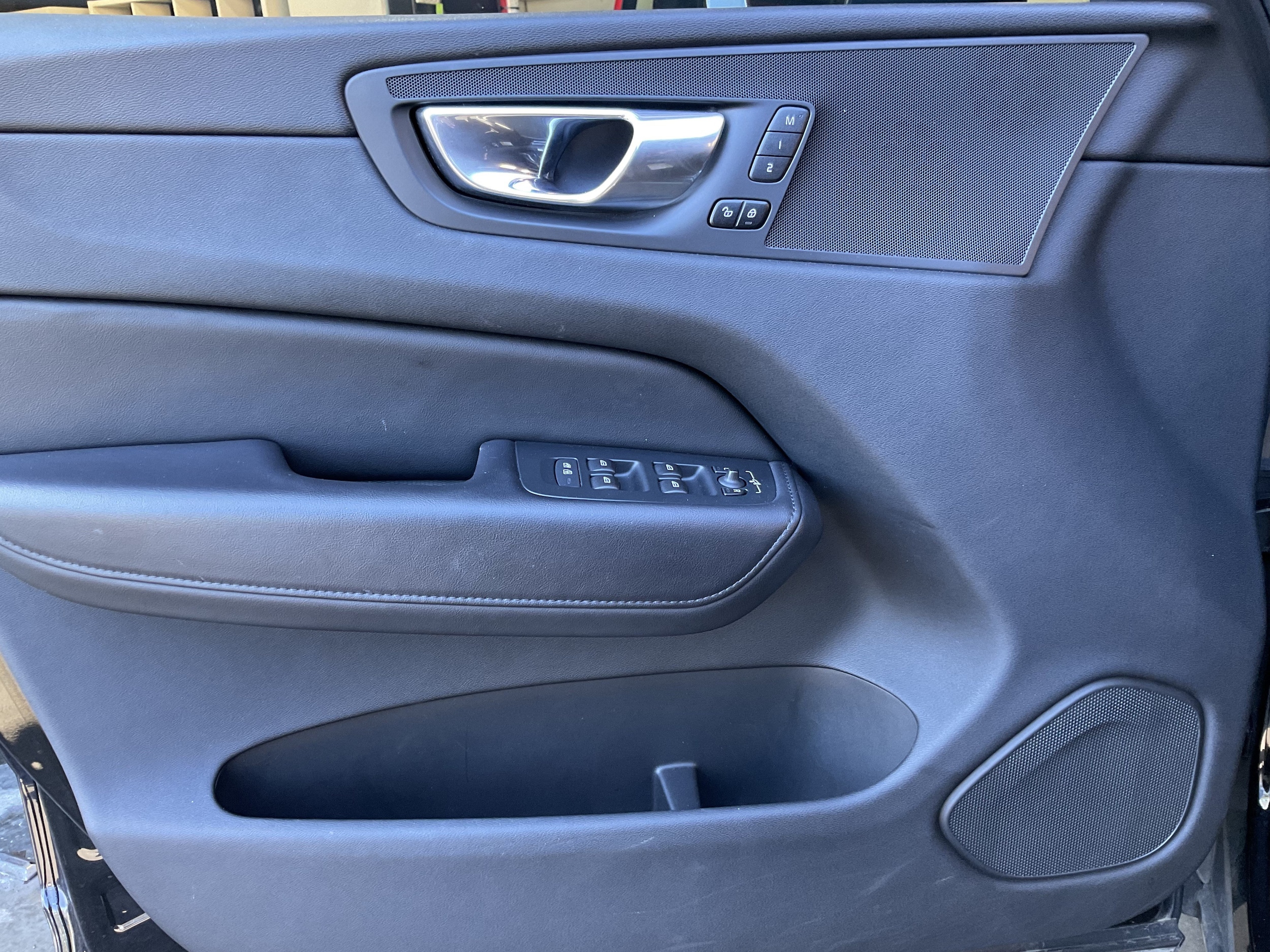 2023 Volvo XC60 Plus - Photo 29