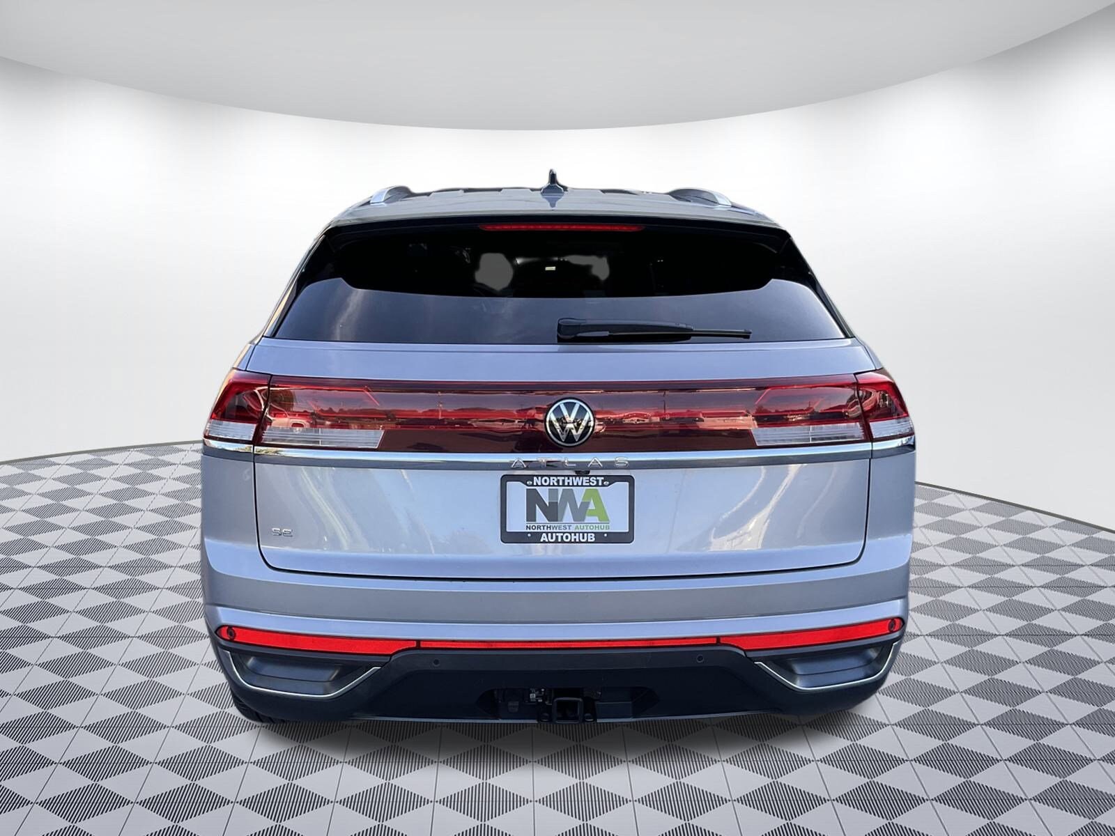2024 Volkswagen Atlas Cross Sport SE Technology photo 4