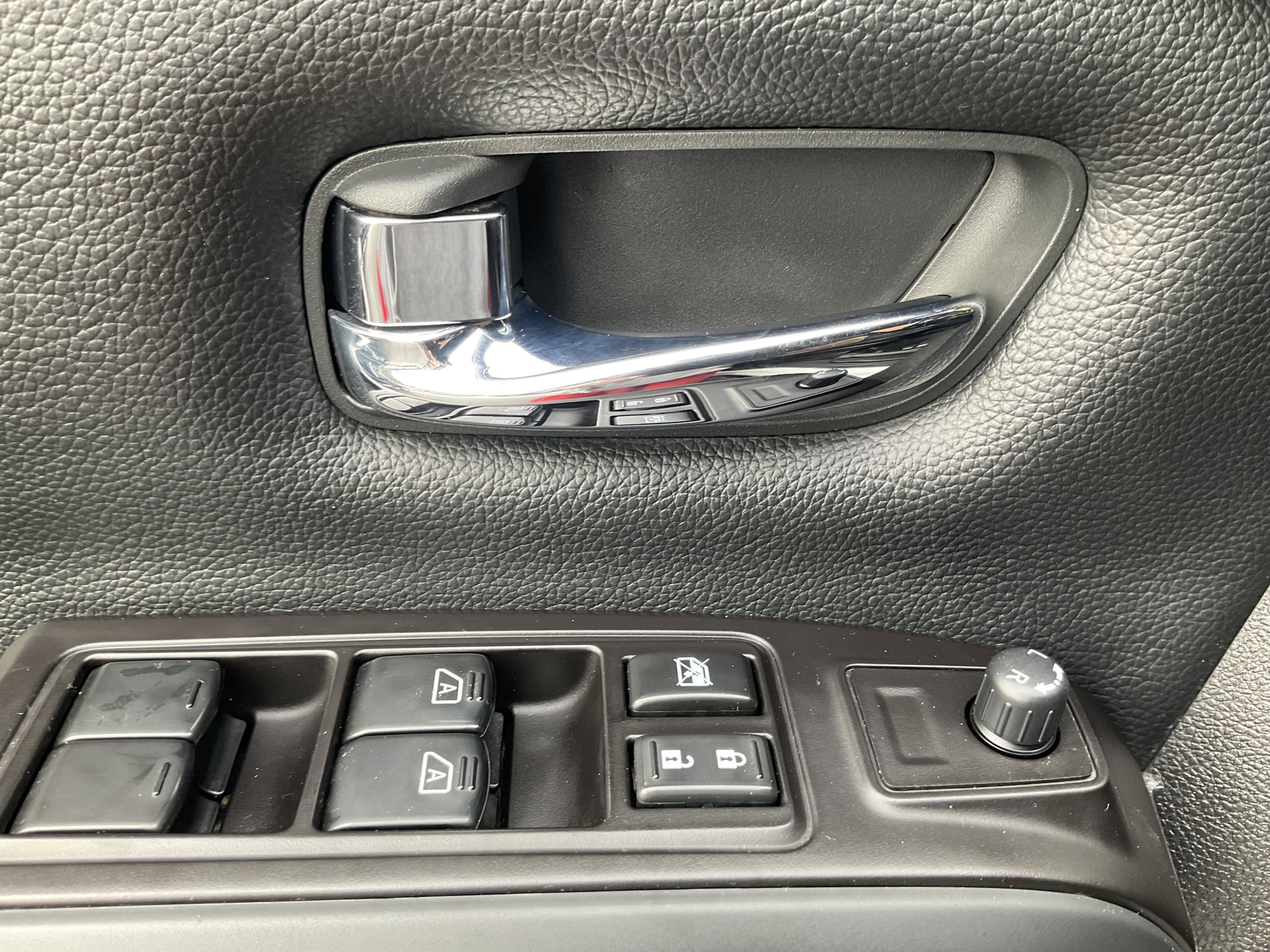 2019 Nissan Titan XD SL - Photo 28