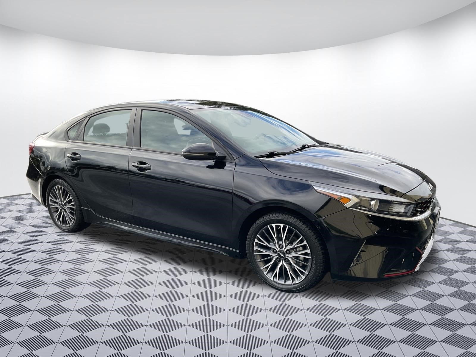 2022 Kia Forte GT-Line AT's photo