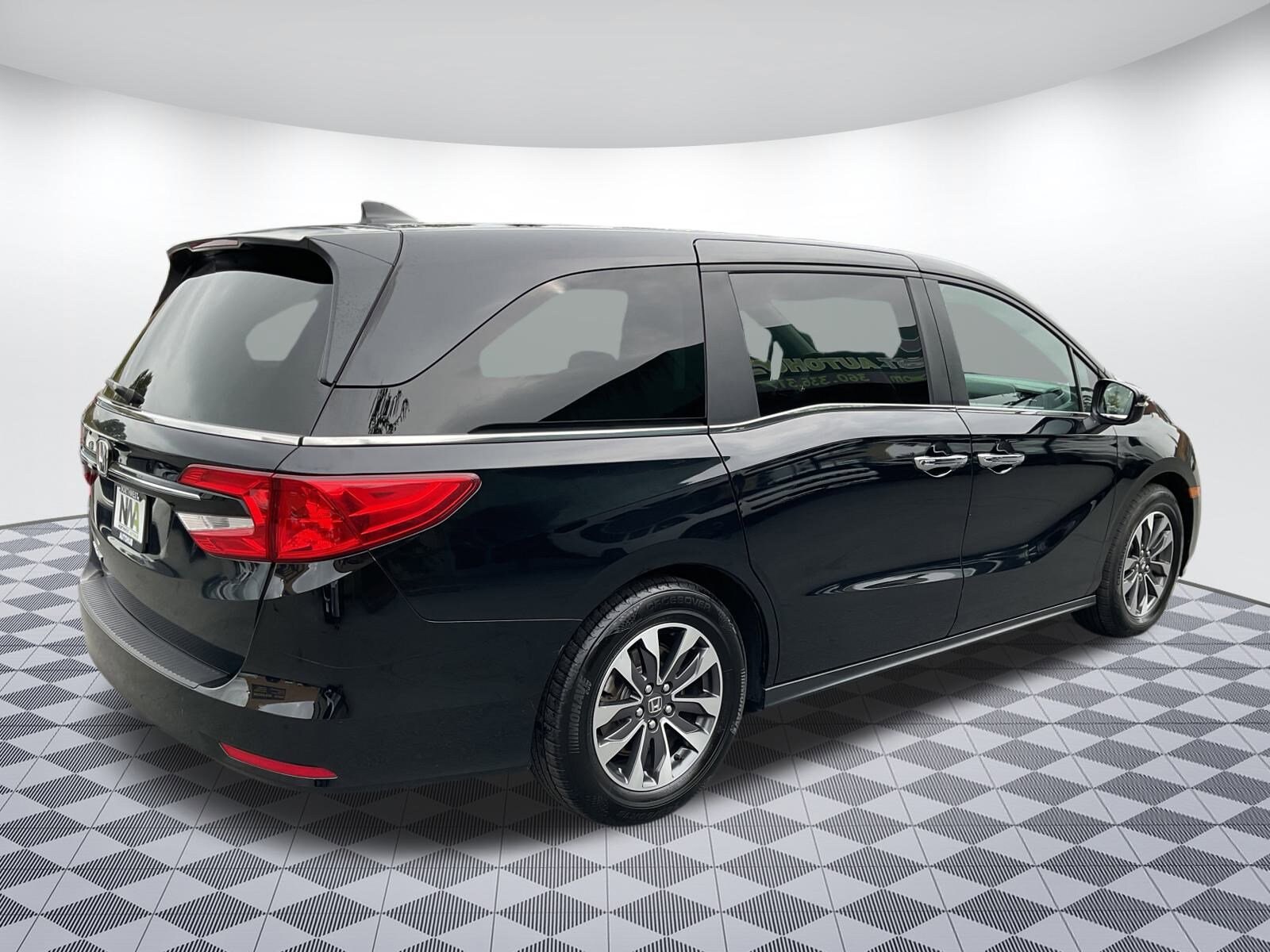 2024 Honda Odyssey EX-L photo 2